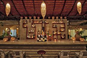 Mane Village Suites