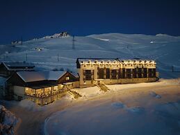 Hotel Alpina