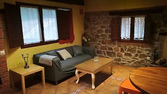 Apartamentos Rurales L'Arboleu