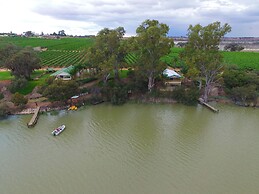 Mundic Waterfront Cottages