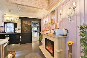 Hotel February Suseong