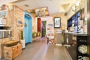 Hotel February Suseong