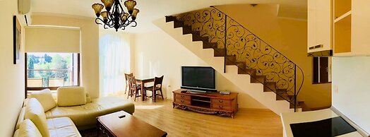 Chateau Del Marina Complex Apartments