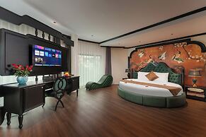 Halo Hanoi Hotel