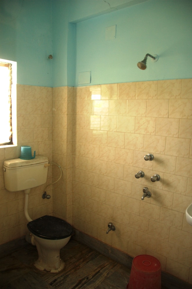 Hotel Deepak