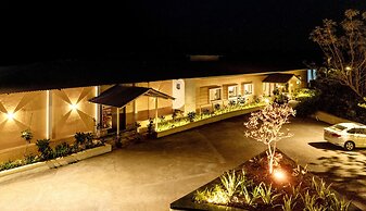 Camel Valley Resort & Spa