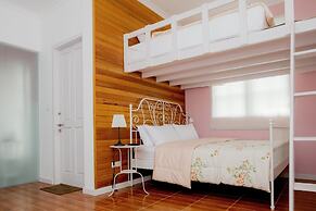 Sweet Peach House