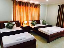 Blue Diamond Guest House - Hostel
