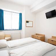 WOW City Hostel