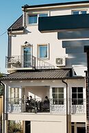Hotel Sundial