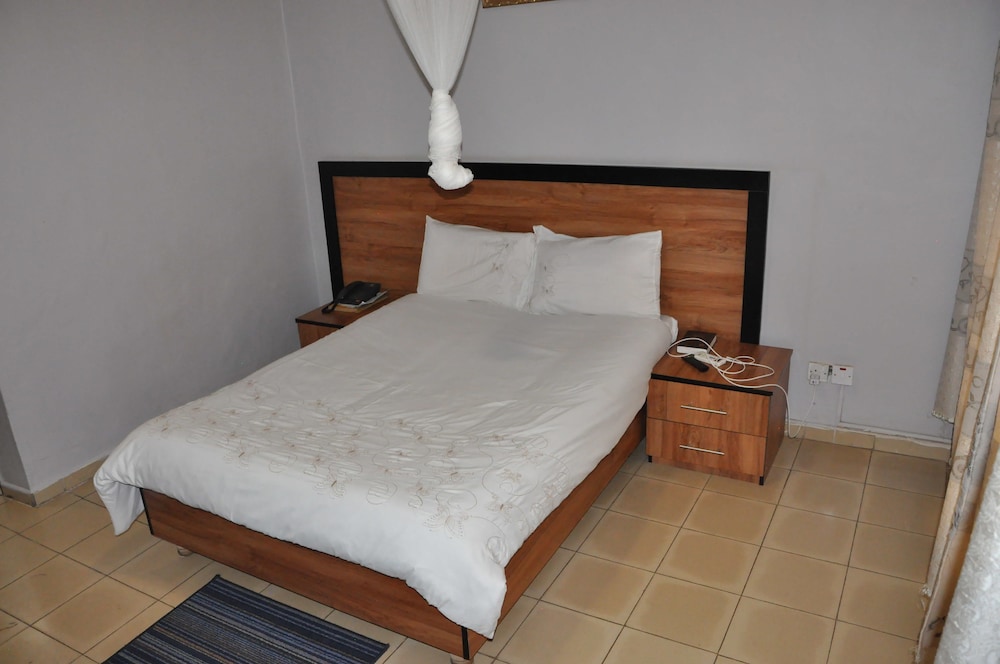 Crown Hotel Lilongwe