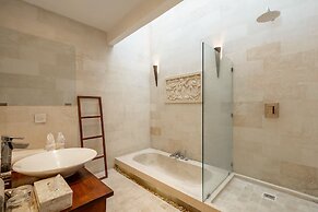 Luxury Villa Belle