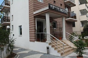 River Boutique Hotel