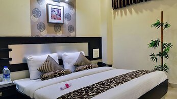 Hotel Shanti Palace