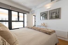 Chezmoihomes Plaza Nueva Deluxe