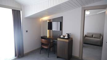 Limnades Hotel