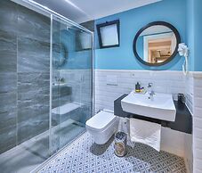Lale Hotel