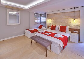 Lale Hotel