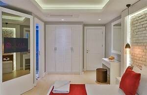 Lale Hotel
