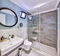 Lale Hotel