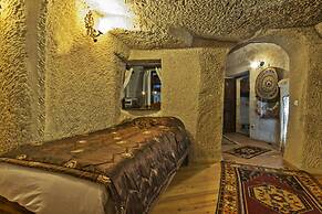 Antique Terrace Suites