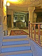 Antique Terrace Suites