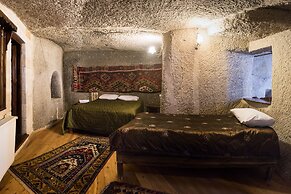Antique Terrace Suites
