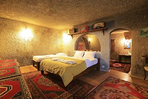 Antique Terrace Suites
