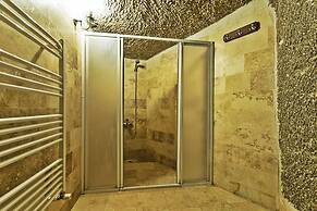 Antique Terrace Suites