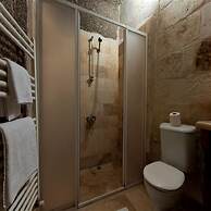 Antique Terrace Suites