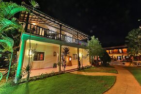 Amour Resort