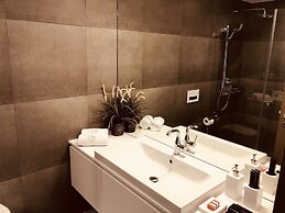 Park Tower City View Apartments