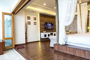 Sandy Beach Condo 17D