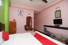 Capital O 6077 Hotel Ashraya