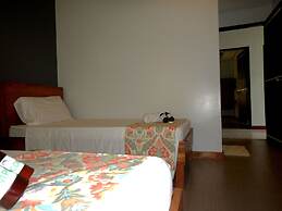 Acacia Garden Inn
