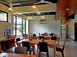 Acacia Garden Inn