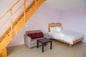 Country Lane Hostel