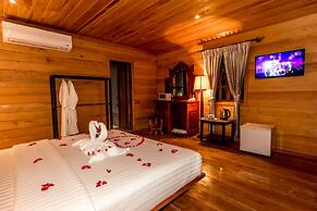 Angkor Heart Village
