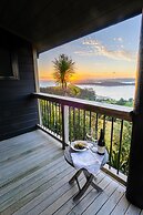 Te Whau Lodge
