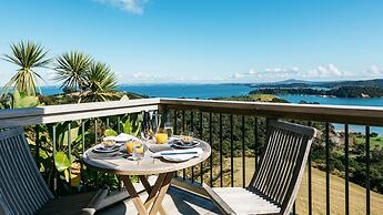 Te Whau Lodge