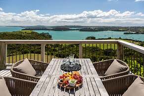 Te Whau Lodge