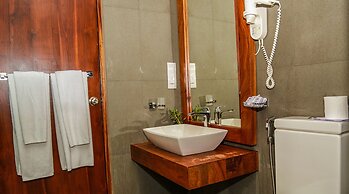 Oak Ray Heritage Hotel