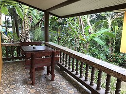 Baan Mek Lom