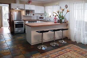 The Spanish Guesthouse, Private Rooms