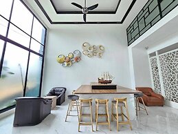 S4 Nai Yang Beach