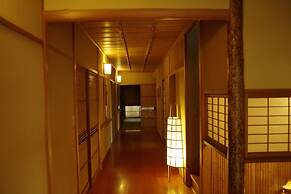 GUESTHOUSE engiya