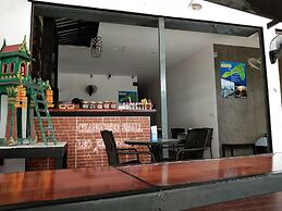 Decho Hostel