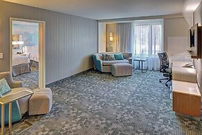 Courtyard by Marriott Appleton Riverfront