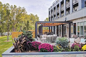 Courtyard by Marriott Appleton Riverfront