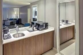 Courtyard by Marriott Appleton Riverfront